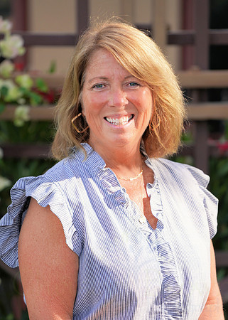 STAFF DOW GRETCHEN (1)