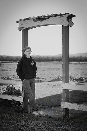 23BW